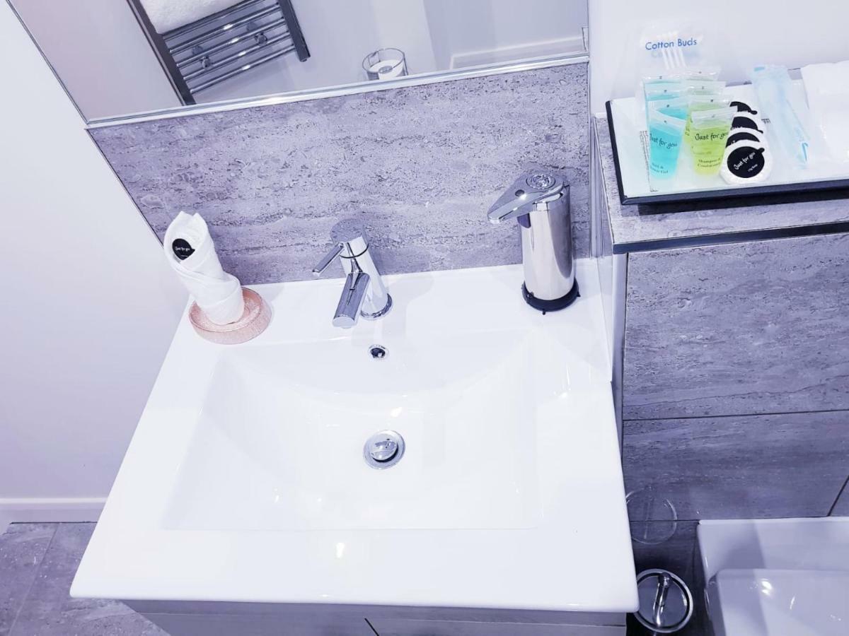 Z Home Apartments Лестер Экстерьер фото