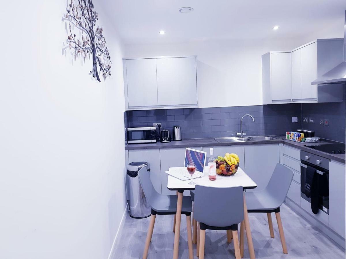 Z Home Apartments Лестер Экстерьер фото