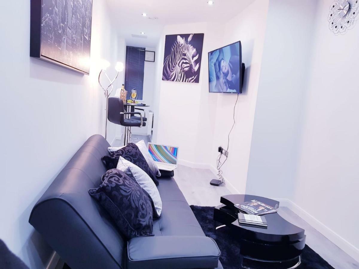 Z Home Apartments Лестер Экстерьер фото