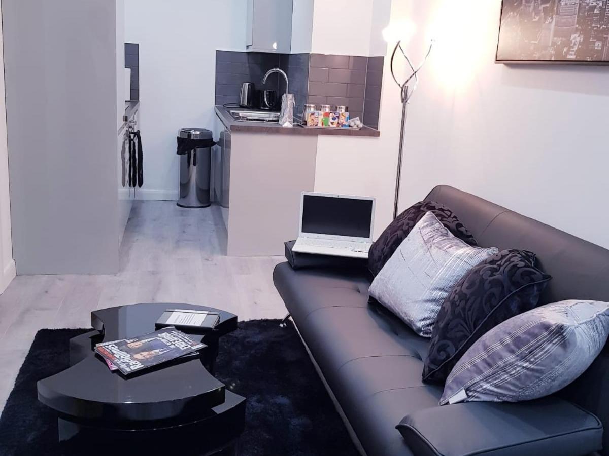 Z Home Apartments Лестер Экстерьер фото